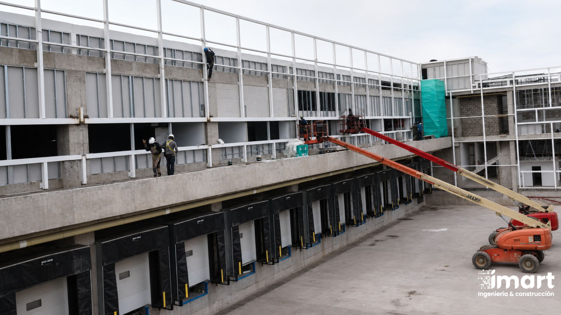 Fresenius Terranova — Fachadas Industriales