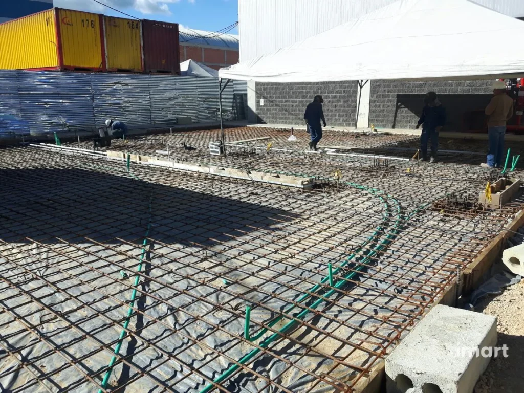 Losa de entrepiso con refuerzo electrosoldado y tuber&iacute;as embebidas